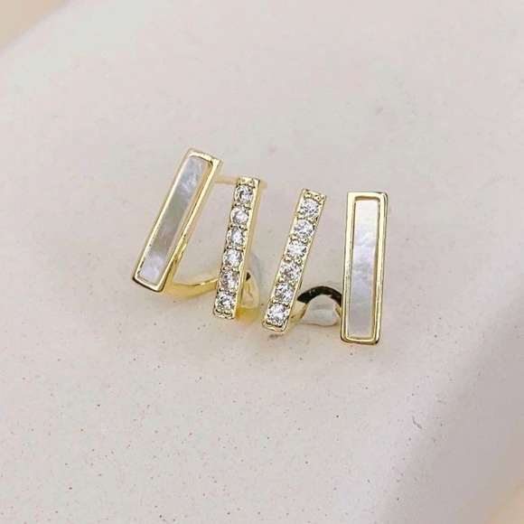 Alaia Nacre Gold plated CZ Post Earrings - Picture 1 of 4